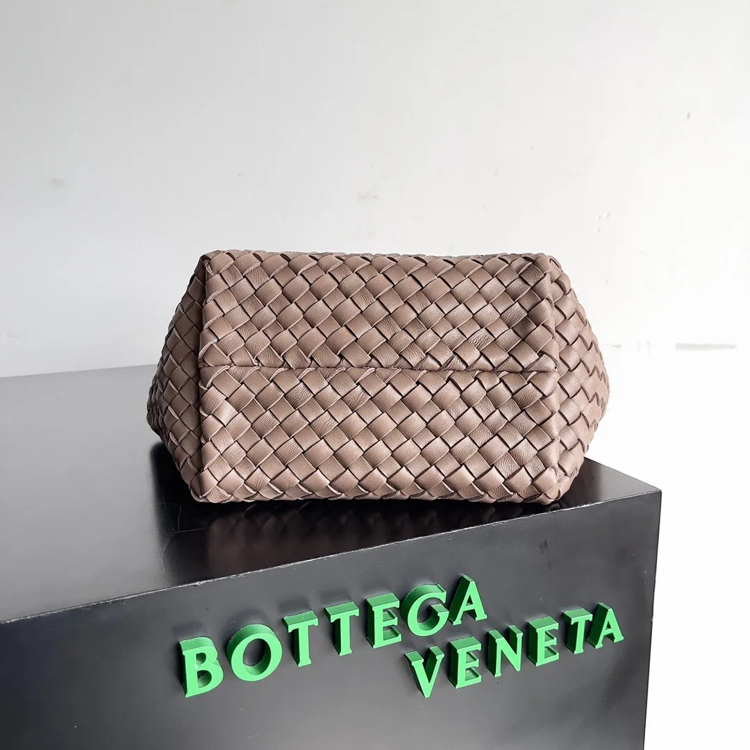All categories 💚 Authentic bags 💚 BV 2025 new BV handbags